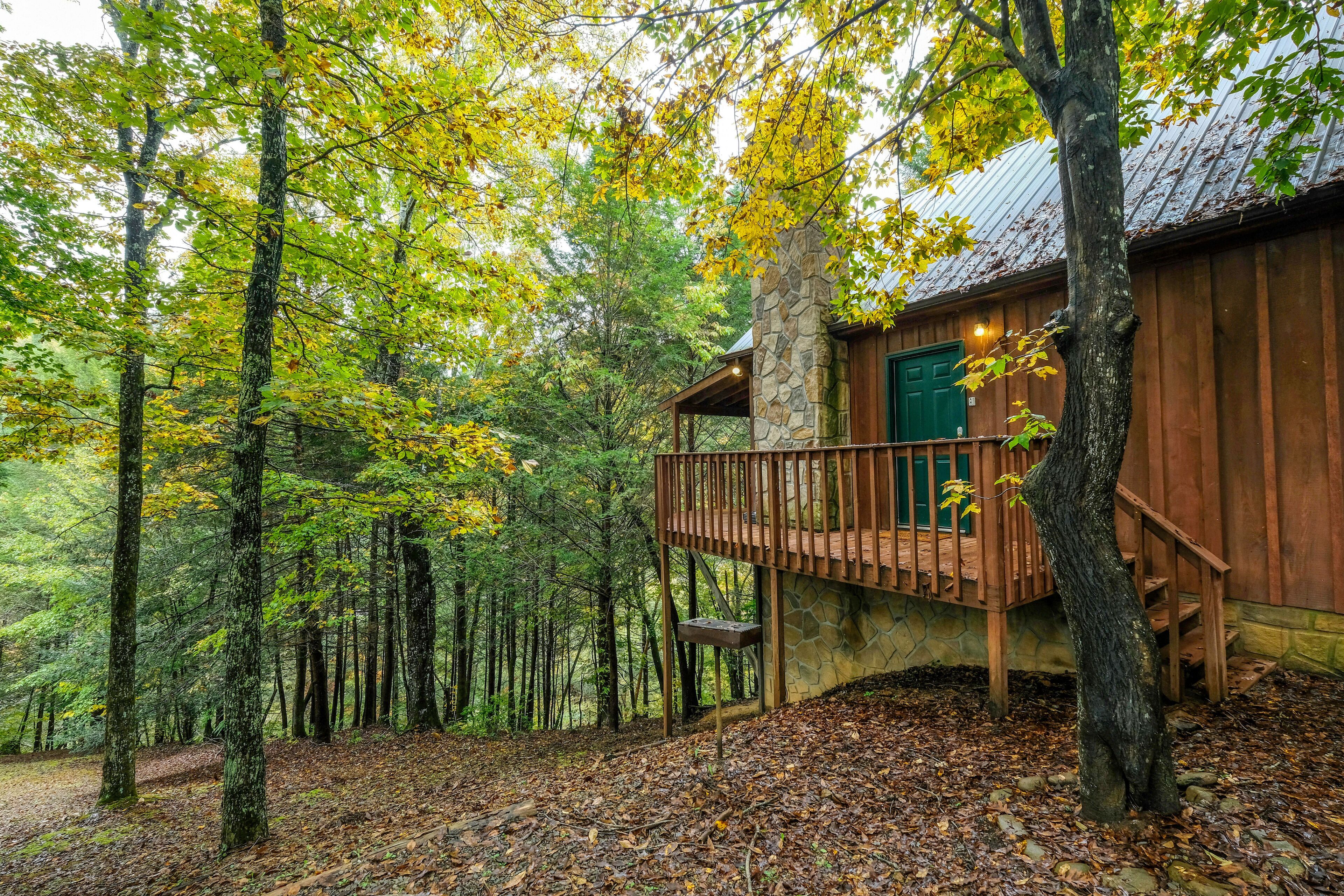 River Rush - Romantic 1 Bedroom Cabin with River Sounds