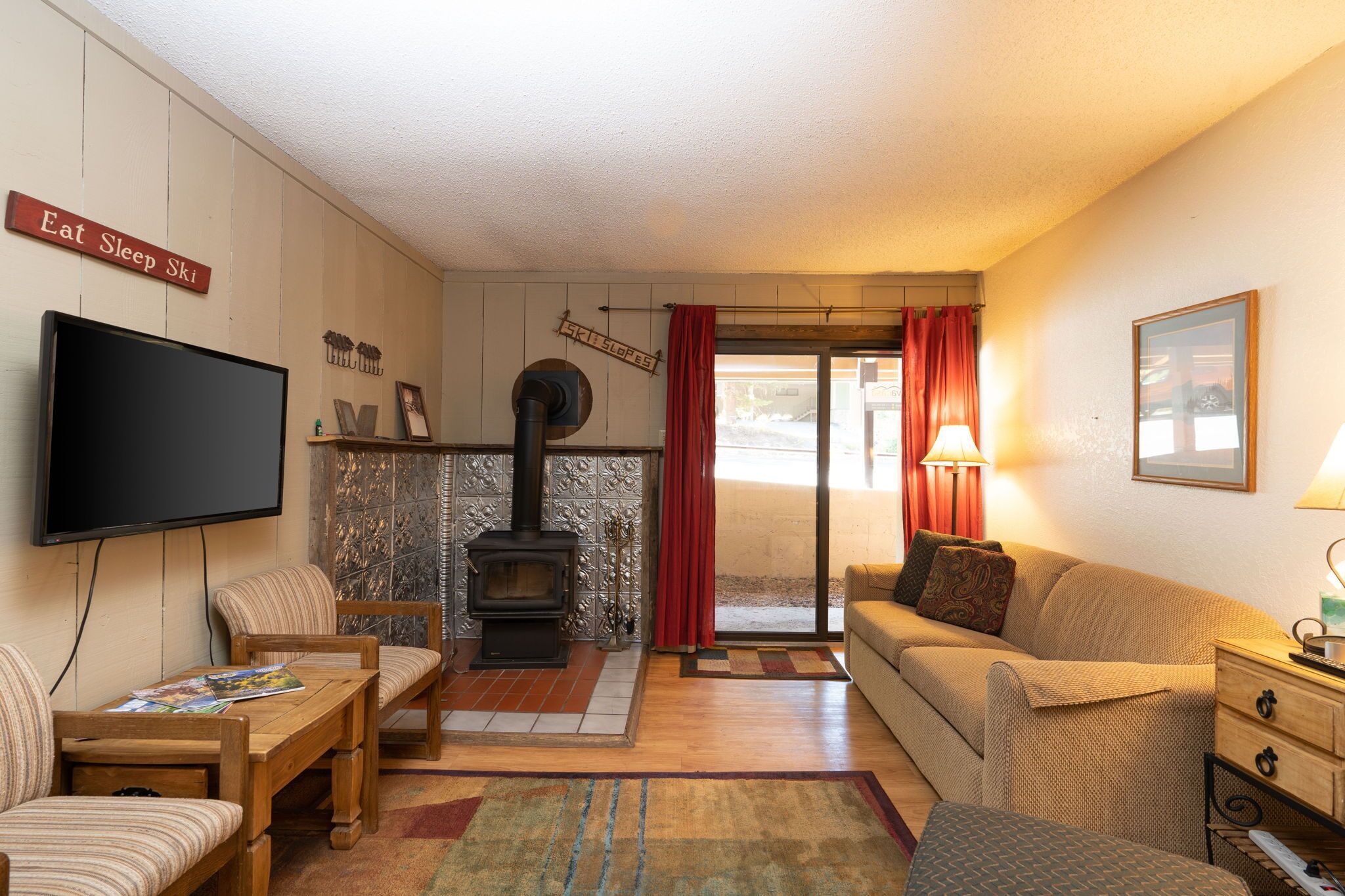 Slopeside Value Condo, 2 Min Walk To Lifts!