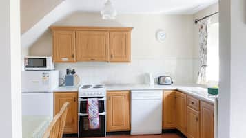 Microondas y periquera