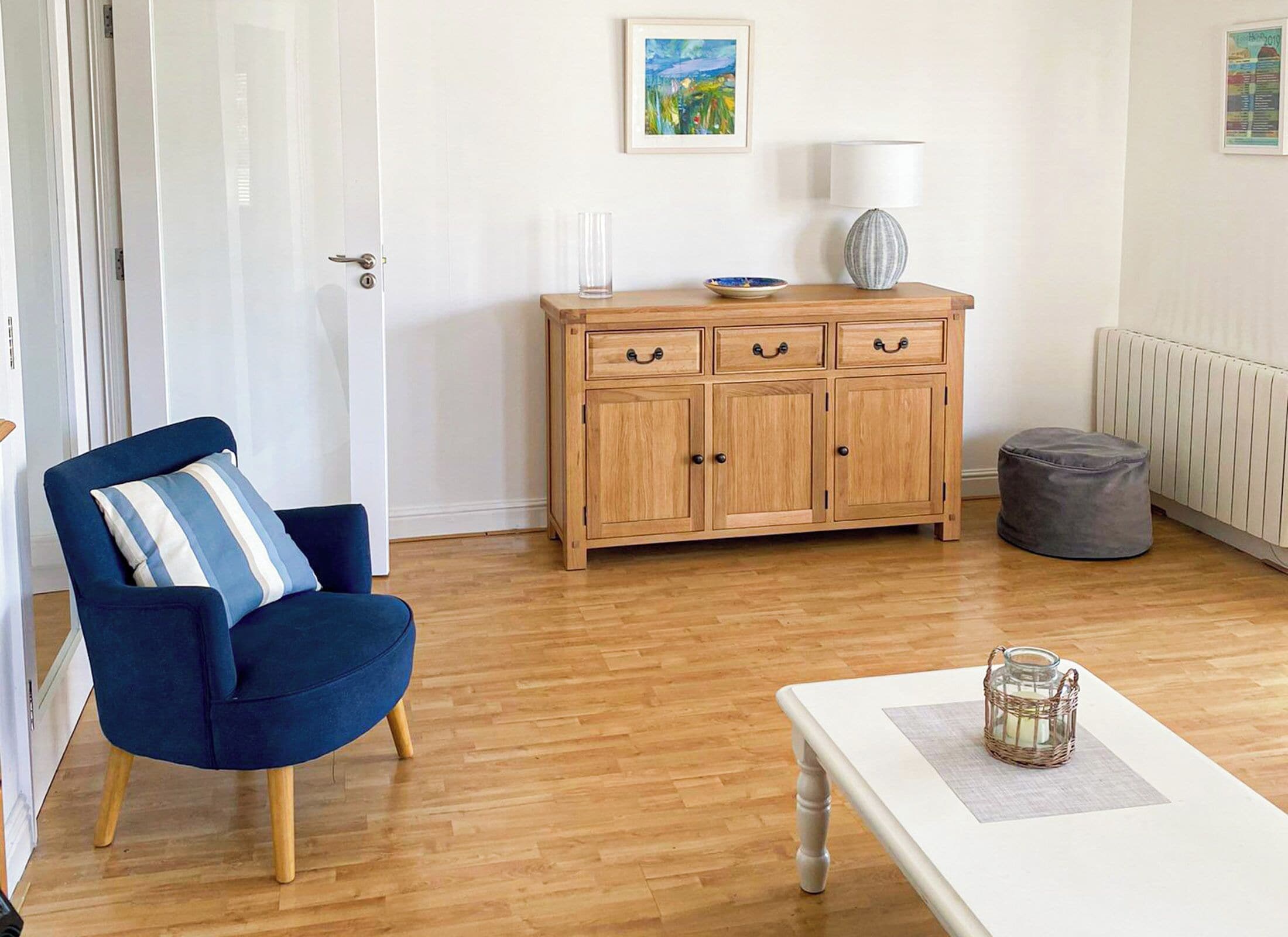 Nhà, 3 phòng ngủ, lò sưởi, đối diện biển | Khu phòng khách | Lò sưởi 