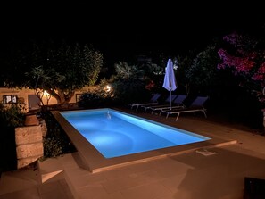 Outdoor pool, a heated pool