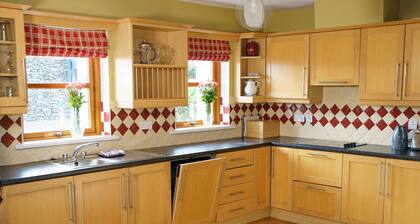 Dingle Courtyard Cottages - Type B