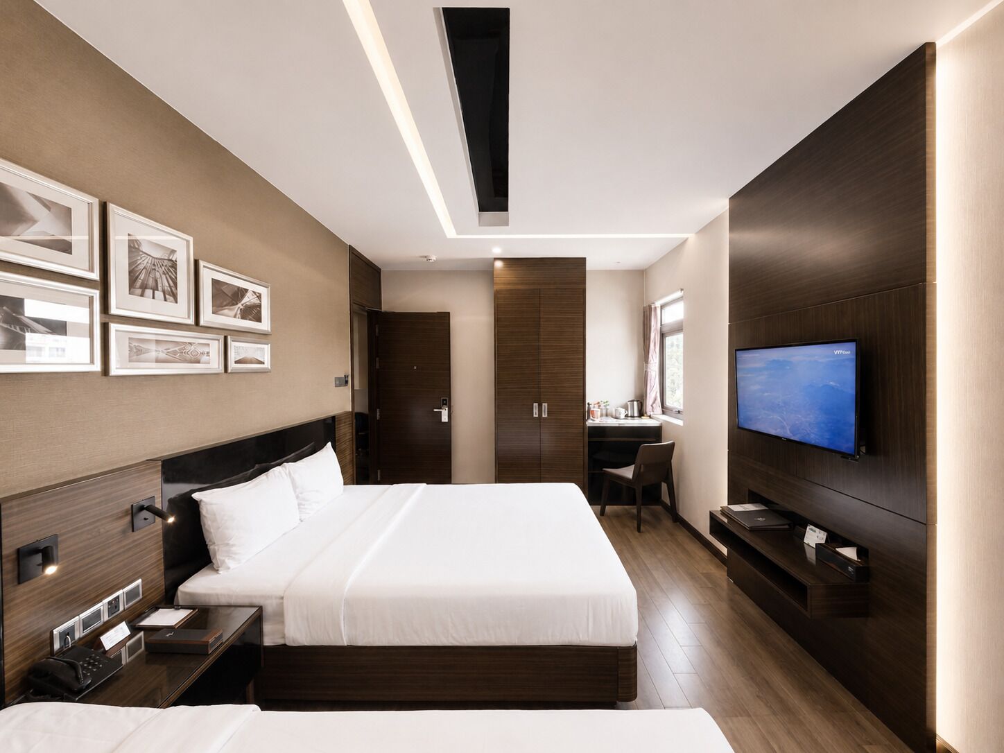 Photo - Queen Ann Hotel