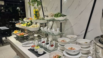 Daily buffet breakfast for a fee