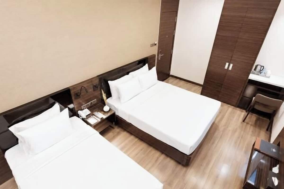 Frigobar, cofres nos quartos, individualmente decorados