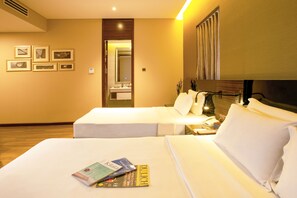 Deluxe Triple Room | Bar mini, peti besi dalam bilik, dihias secara berasingan 
