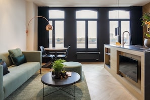 City Deluxe Suite, Riverview | Living room - Kaai 11 (Antwerp)