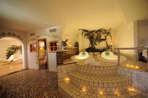 Alpine Touring Hotel