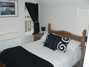 Chambre Double, salle de bains attenante