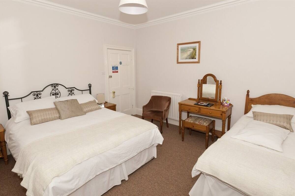 Suite, salle de bains attenante