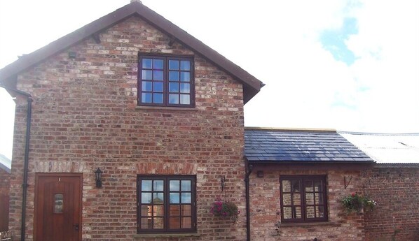 Exterior - Thompsons Arms Holiday Lets + B & B (York)