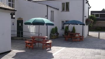 Esterni