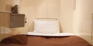 Cabaña básica, no fumadores (for Men Only) | Cortinas opacas, tabla de planchar con plancha, wifi gratis