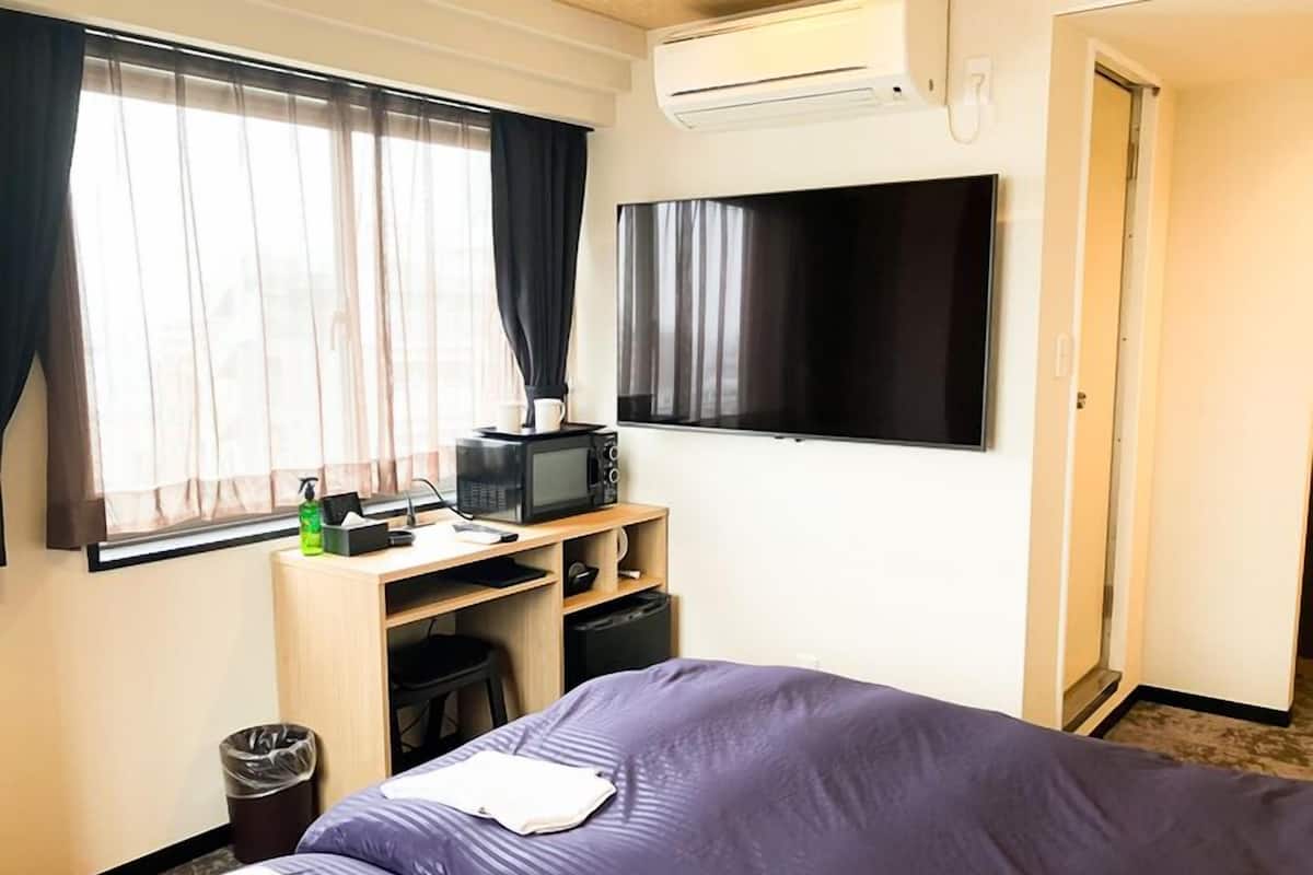 Desk, iron/ironing board (on request), free WiFi, bed sheets