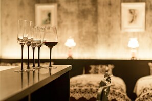 Luxury Studio, Multiple Beds, Kitchen | In-room safe, desk, laptop workspace, rollaway beds - Okinawa Prison (Naha)