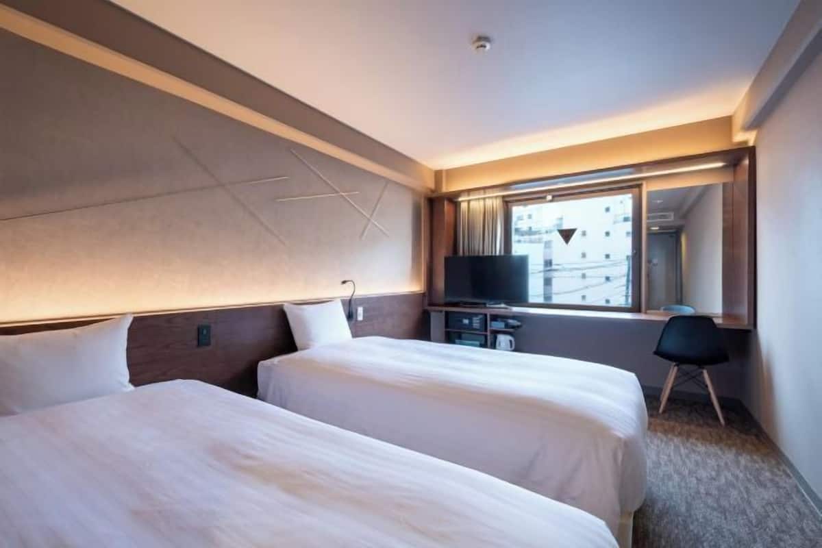 1 bedroom, premium bedding, desk, iron/ironing board