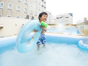 室外泳池