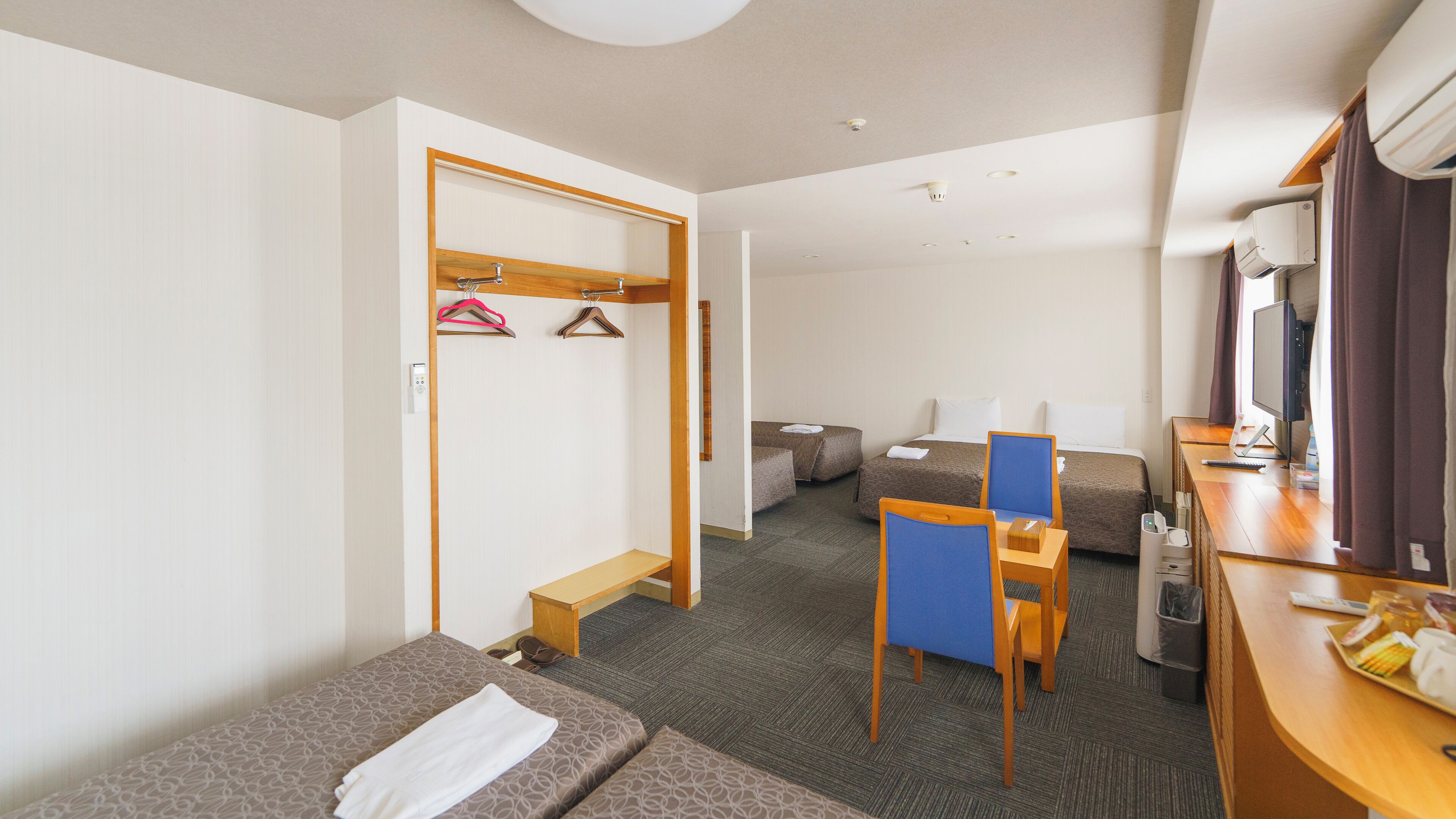 breakfast 50% discount large family room - non smoking | 1 bedroom, premium bedding, blackout curtains, free wifi