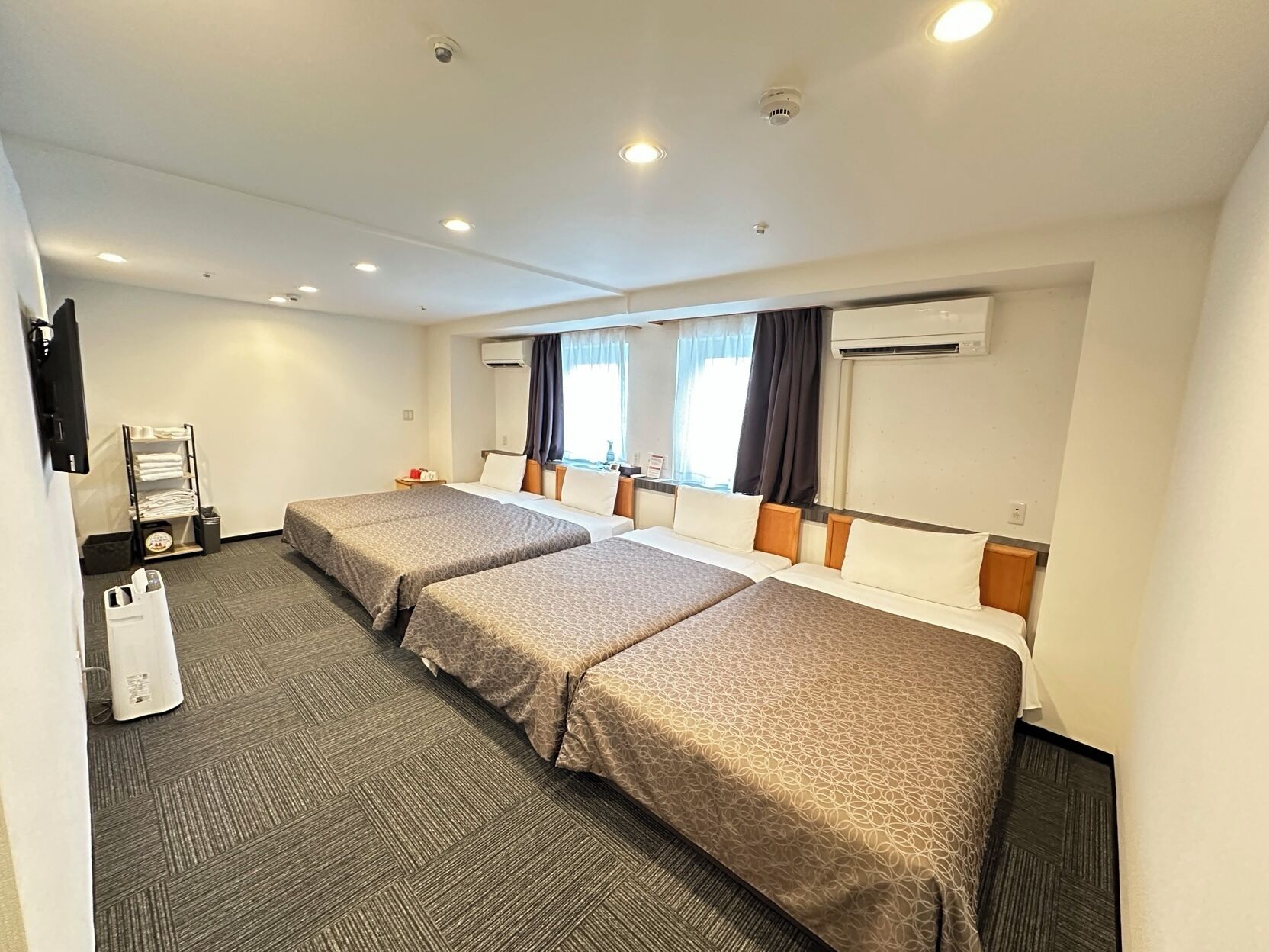 Comfort Family Room - Non Smoking | Premium bedding, blackout drapes, free WiFi, bed sheets