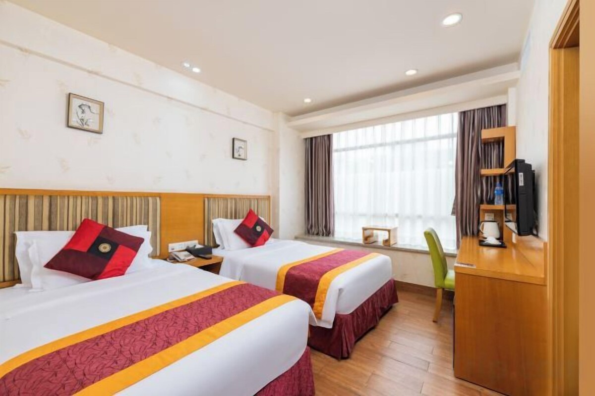 Standard 2-bed Room