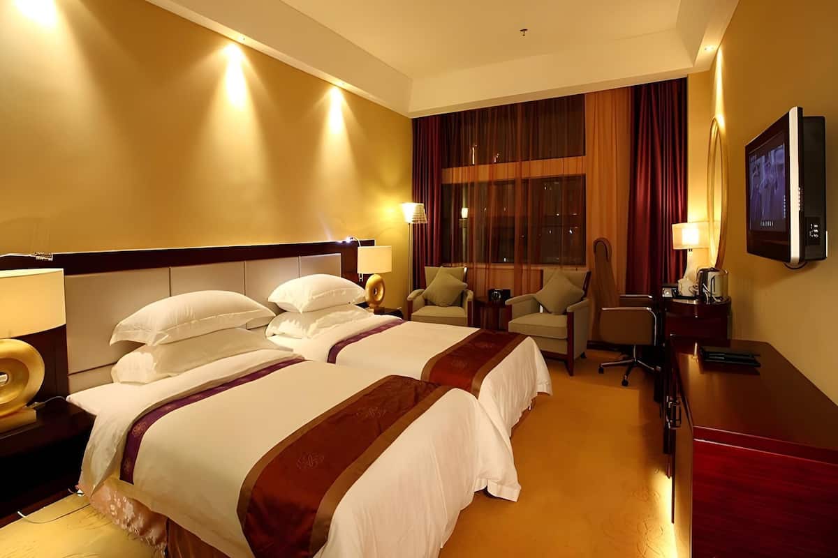 Minibar, in-room safe, desk, blackout drapes