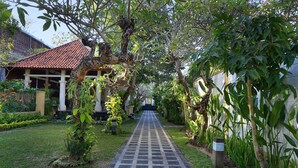 Garden - Dampati Villas (Denpasar)