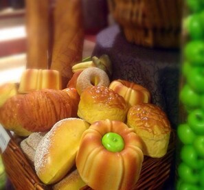 Daily buffet breakfast for a fee