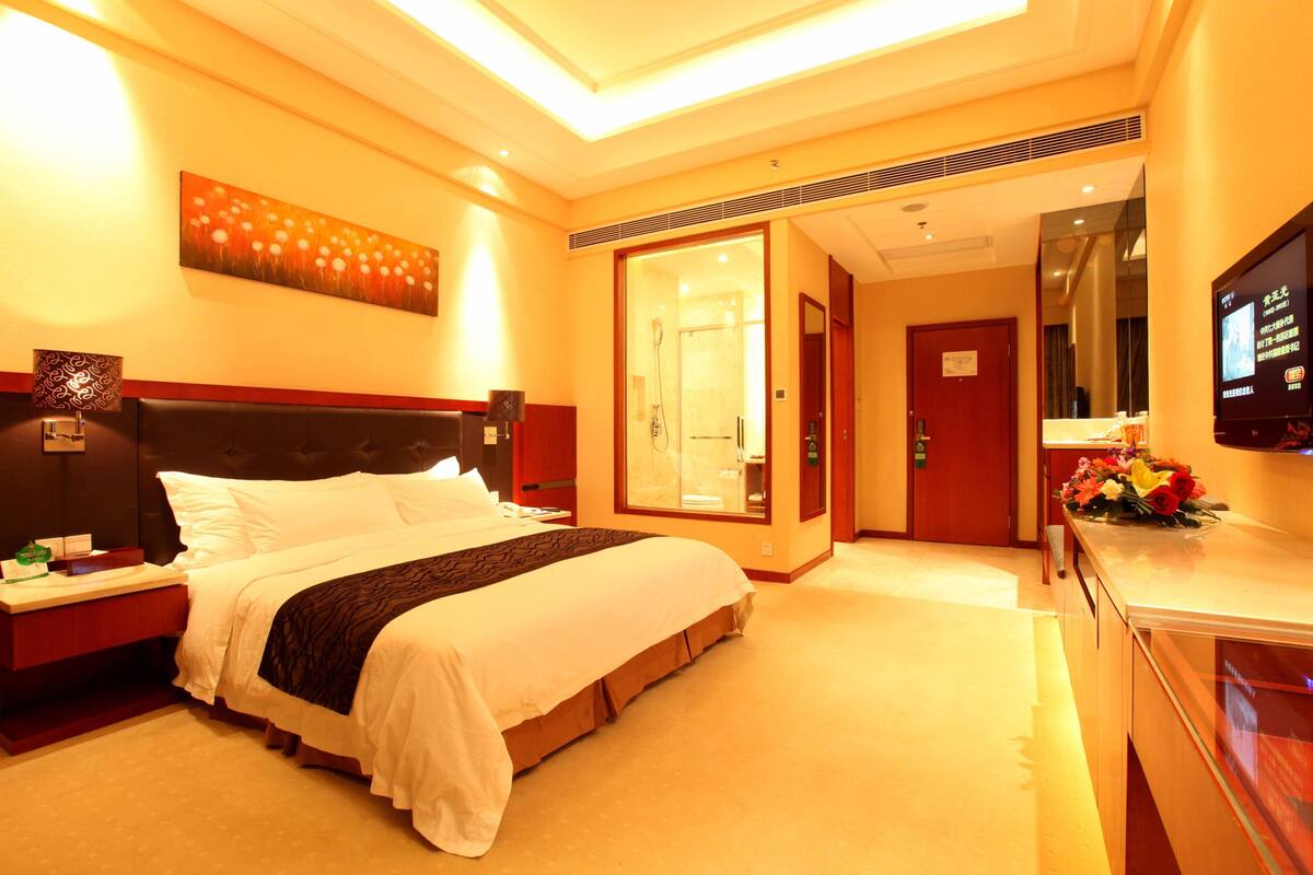 Premium bedding, down duvets, pillow-top beds, in-room safe