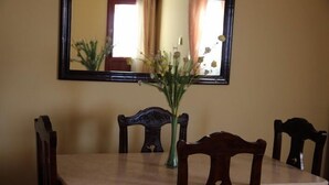 Executive suite, 2 slaapkamers | Wifi (toeslag), beddengoed
