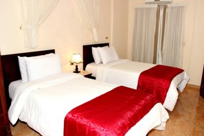 WiFi, bed sheets - Alexandria Mediterranean Suites (Alexandria)