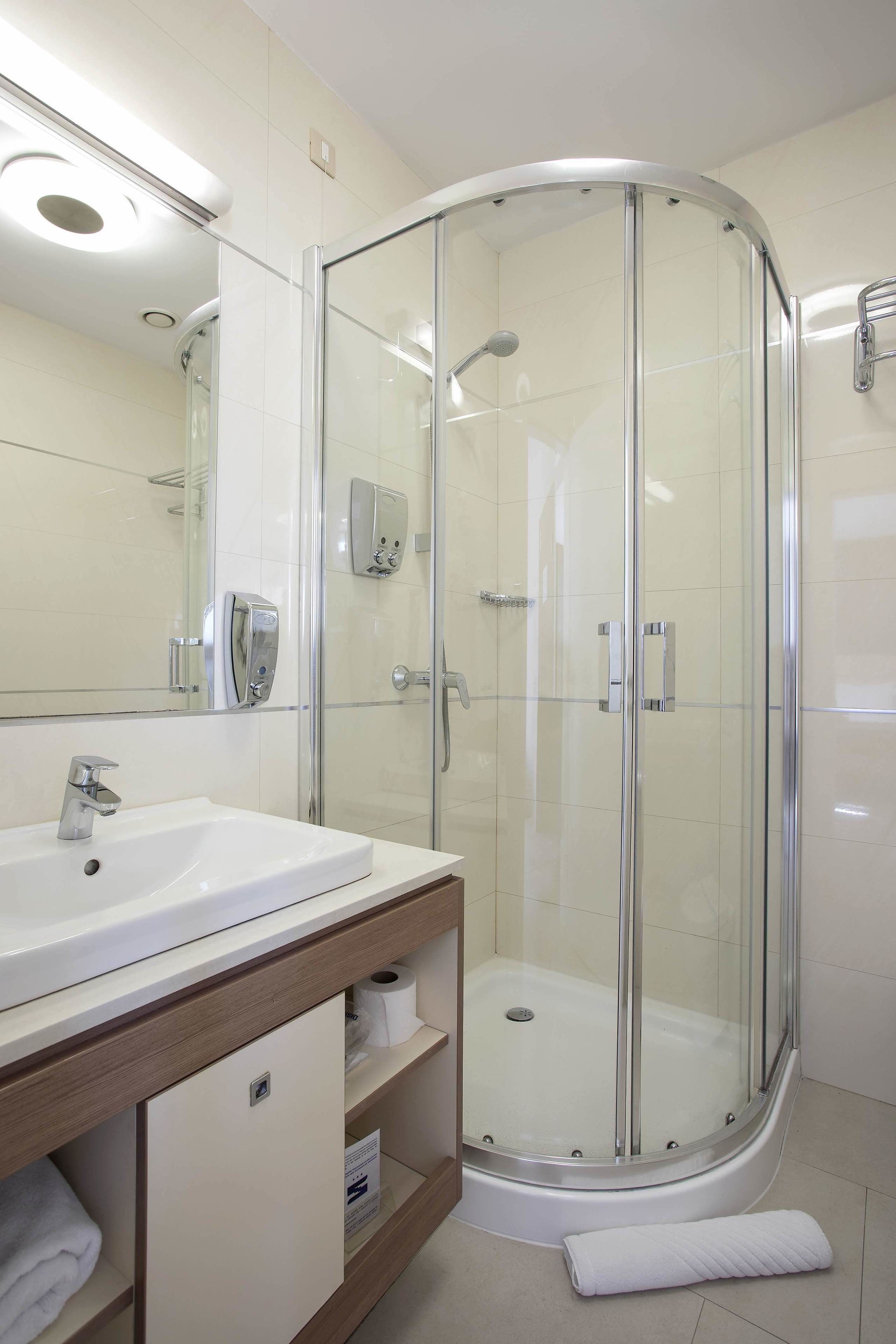 Photo - Hotel Srbija Garden-FREE PARKING