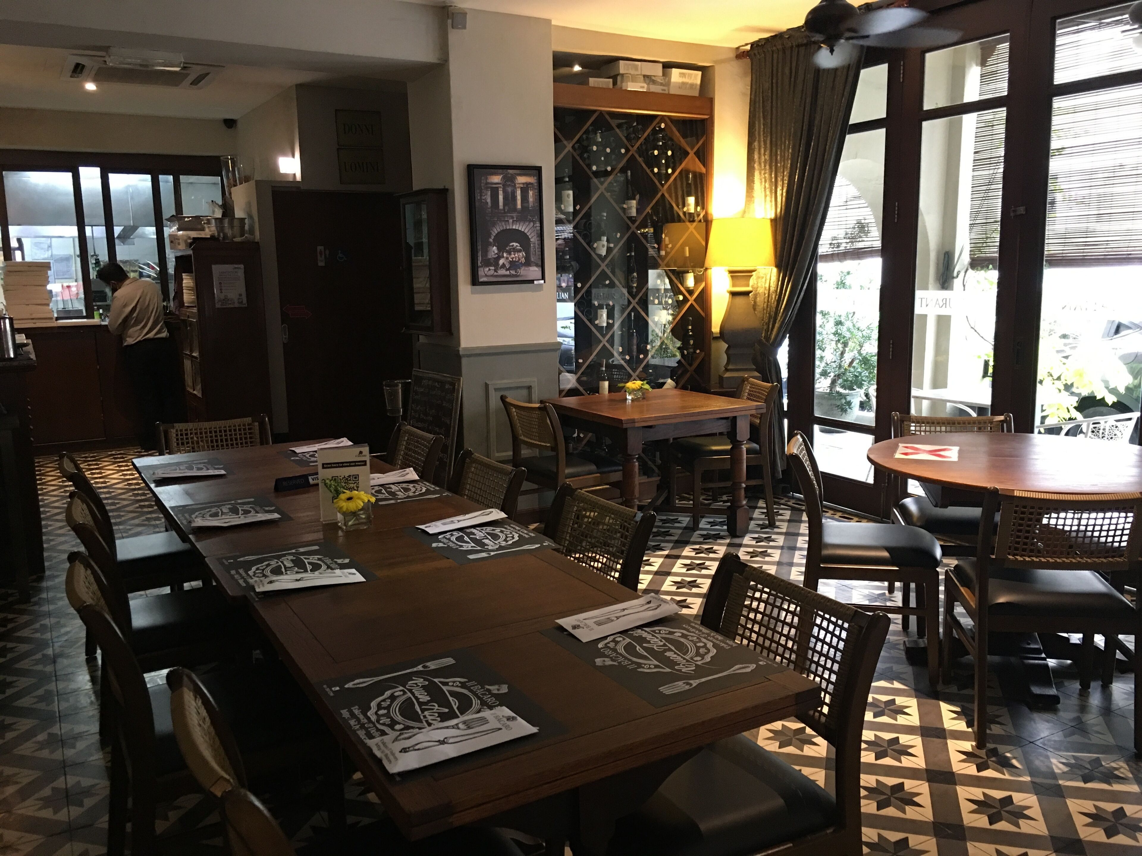 breakfast, lunch, dinner served; italian cuisine