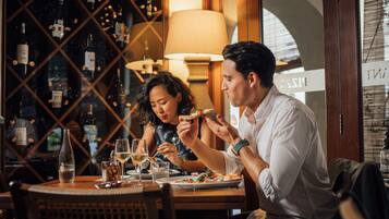 Breakfast, lunch, dinner served; Italian cuisine