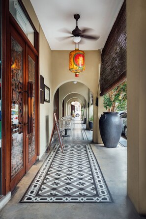 Front of property - Campbell House (George Town)