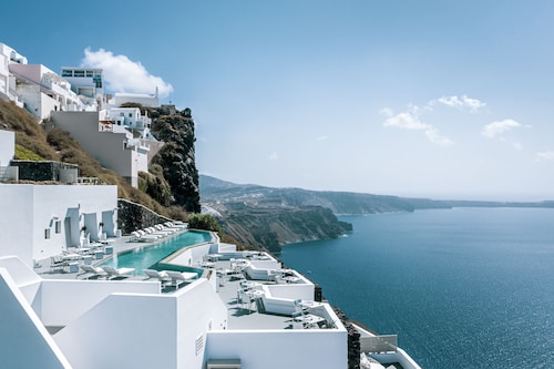 Grace Hotel, Auberge Collection