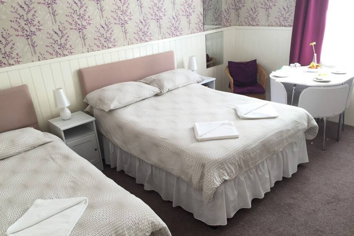 Suite, Ensuite (Sleeps 3)