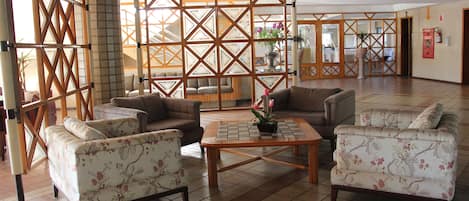 Sala de estar en el lobby
