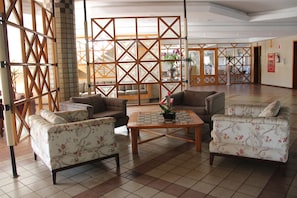 Sala de estar en el lobby