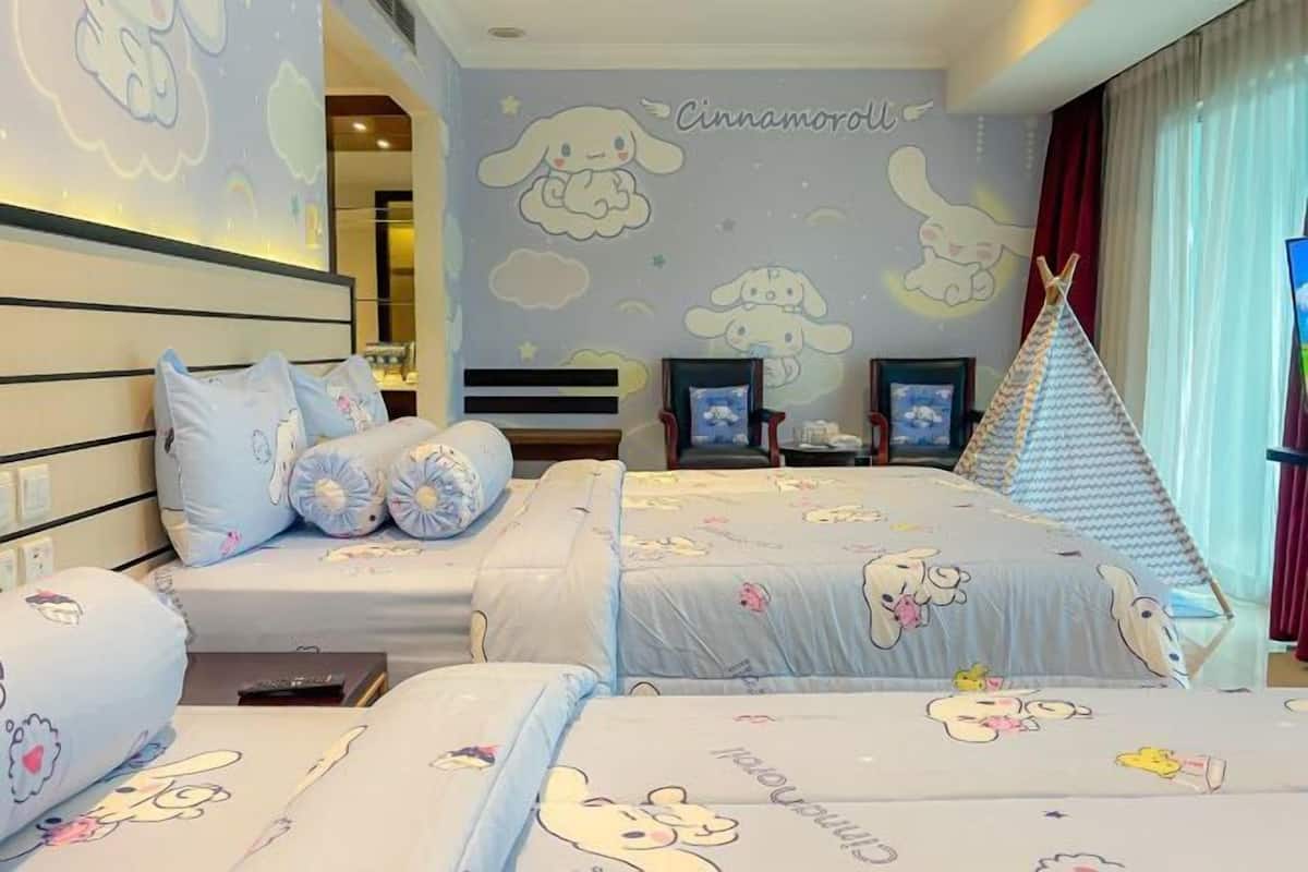 Minibar, in-room safe, desk, soundproofing