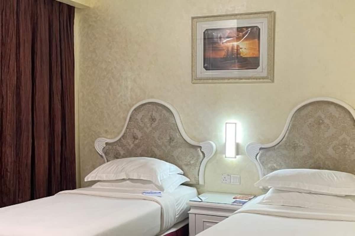 Minibar, in-room safe, desk, soundproofing