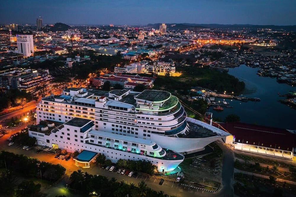 Pacific Palace Hotel