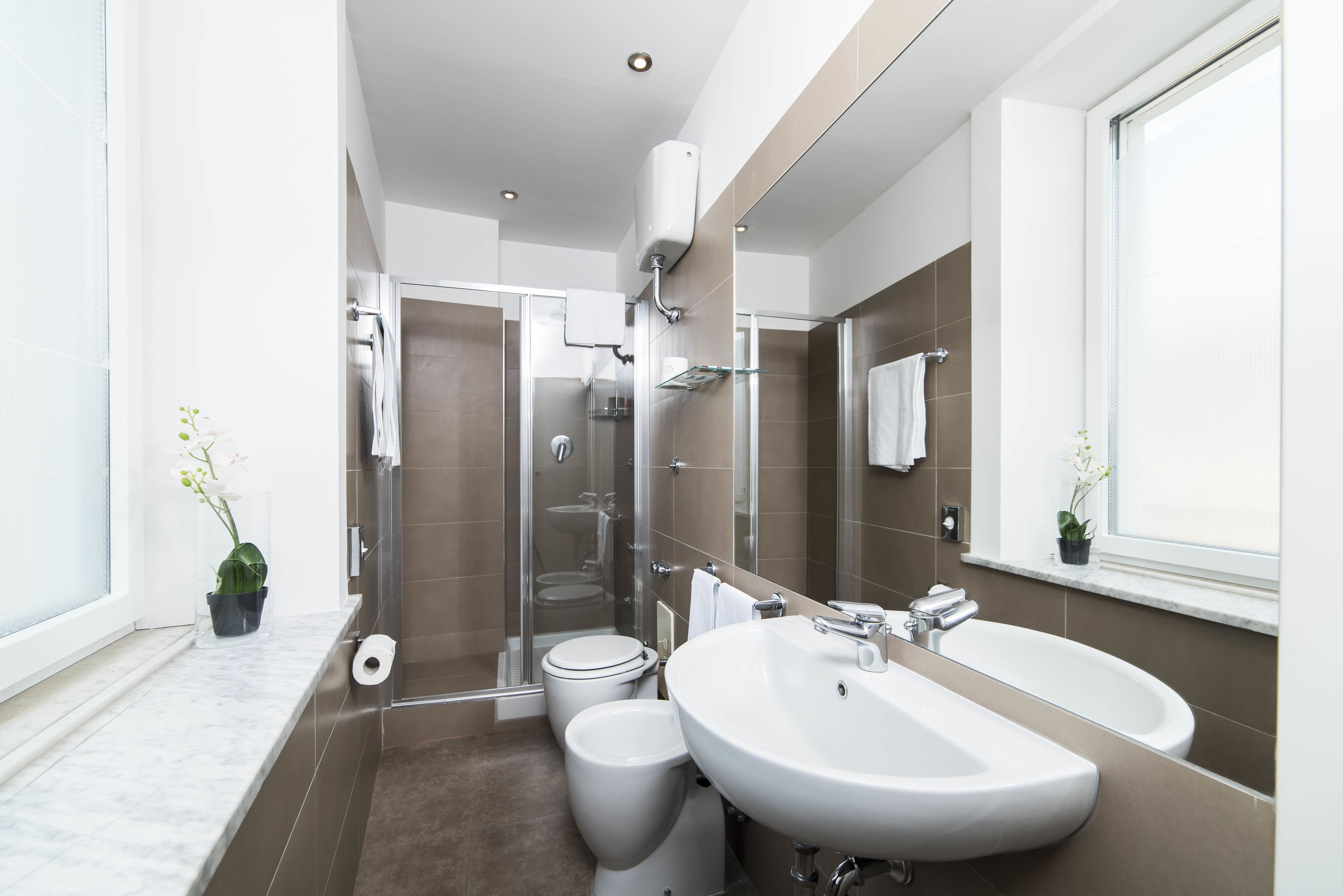 free toiletries, bidet, towels