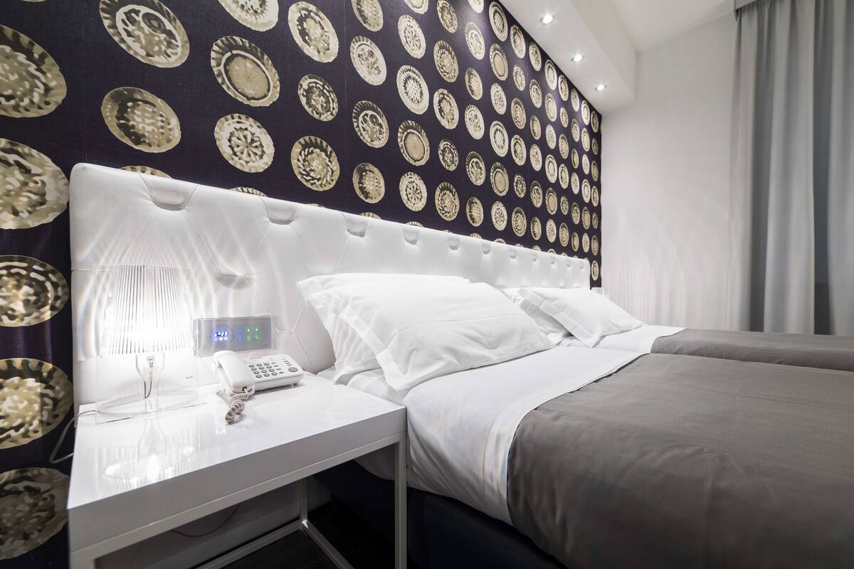 minibar, in-room safe, desk, blackout curtains