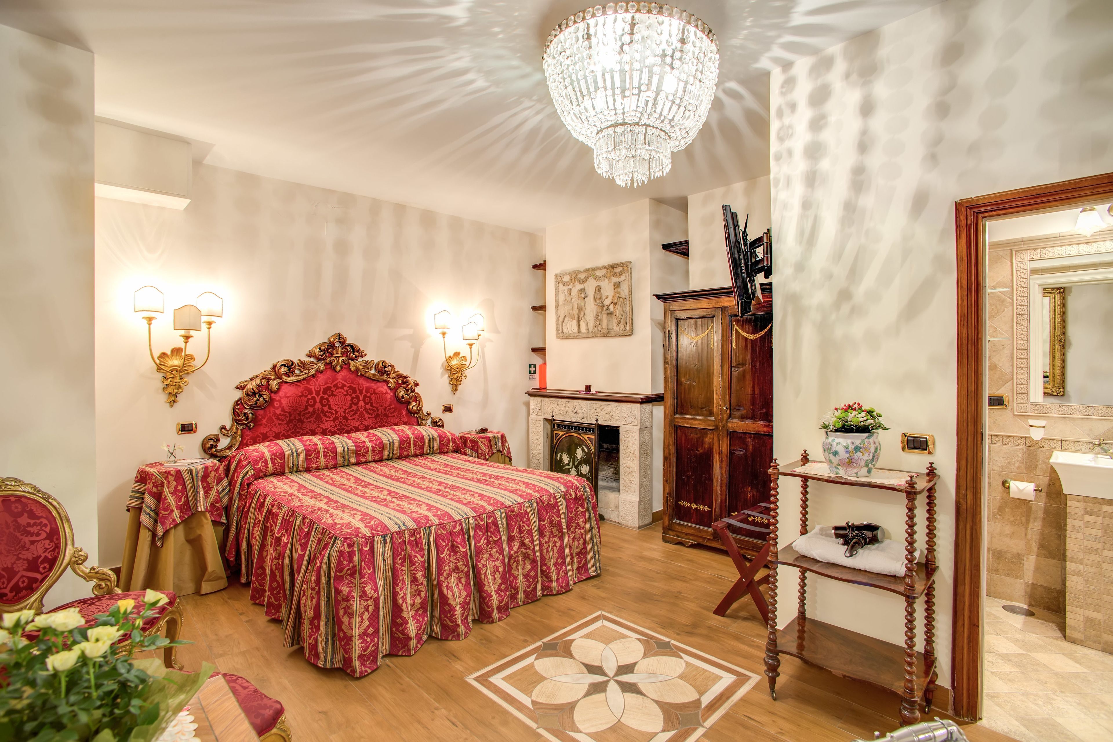 Honeymoon Suite, Jetted Tub