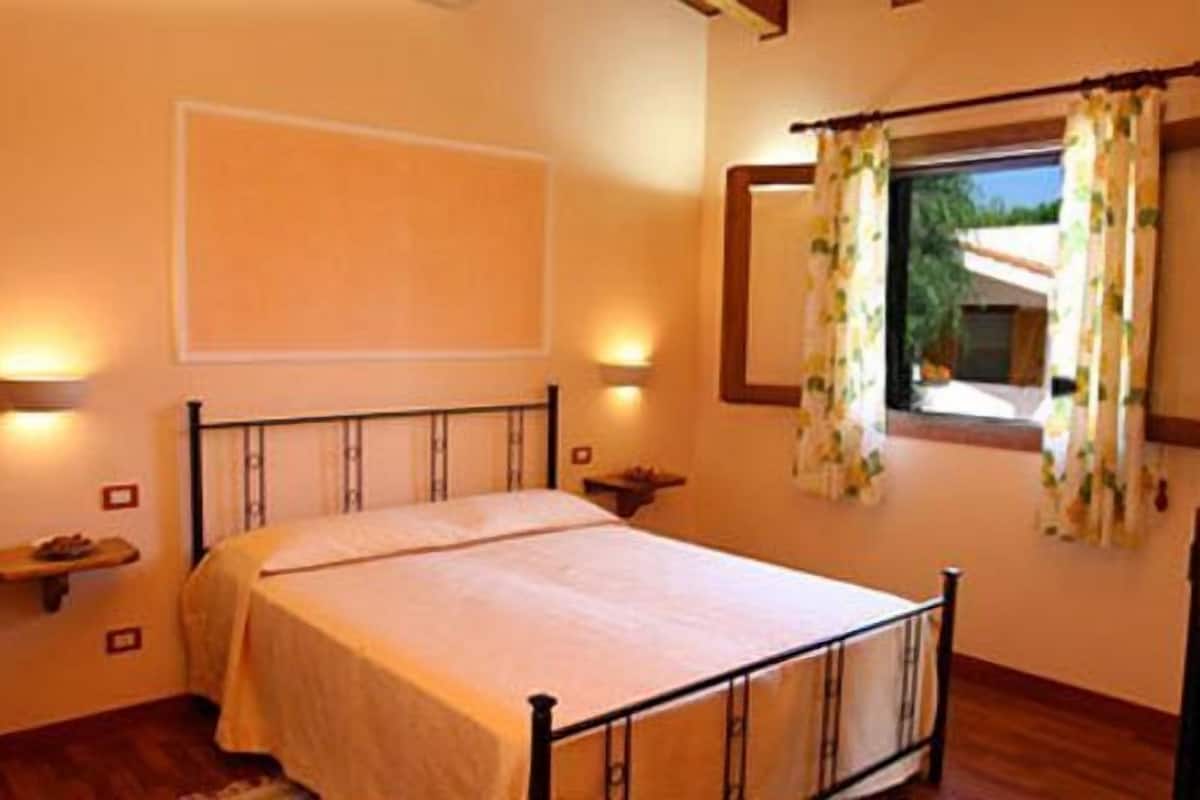 Chambre Double, vue mer | Décoration personnalisée, ameublement personnalisé