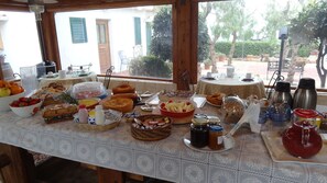 Breakfast area - La Casetta Bed and Breakfast (Monopoli)