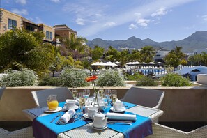 Petit déjeuner buffet compris tous les jours