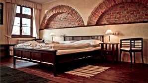 Hypo-allergenic bedding available, soundproofing - Hotel La Fresca (Kromeriz)
