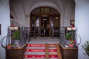 Property entrance - Hotel La Fresca (Kromeriz)