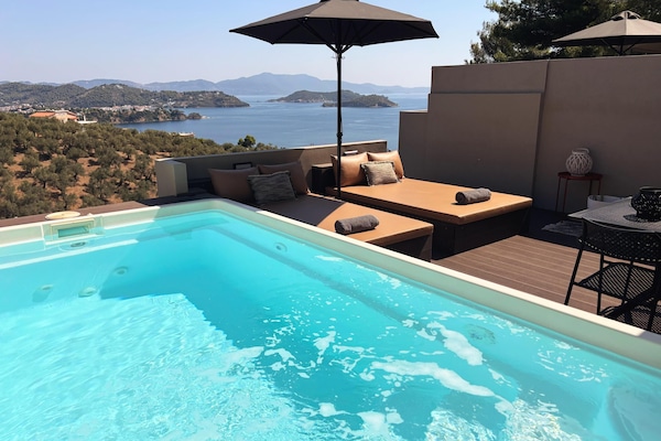 Luxury Apartment, 2 Bedrooms, Private Pool, Sea View